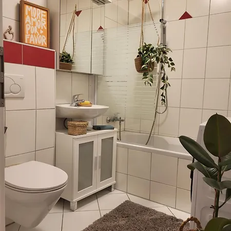 アパート Ala Living Stadt-schwaermer 10min Zum Ulmer Muenster & Ulmer Altstadt, Wlan & Arbeitsplatz *