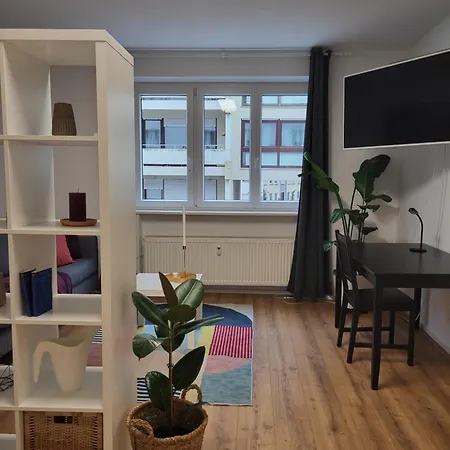 Daire Ala Living Stadt-schwaermer 10min Zum Ulmer Muenster & Ulmer Altstadt, Wlan & Arbeitsplatz